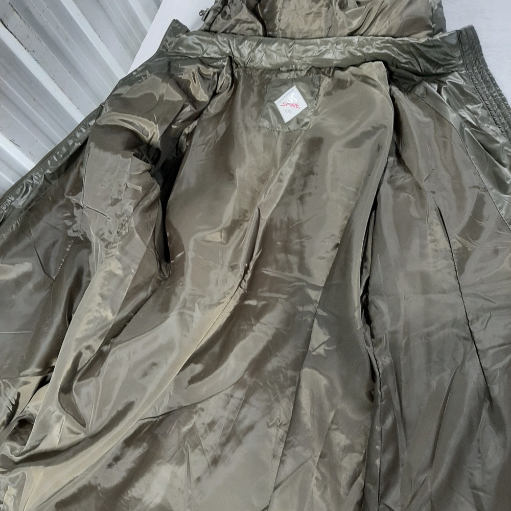 Ladies coats - Picture 4 of 7